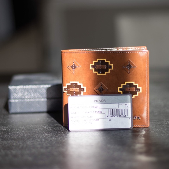 NEW PRADA TABACCO FLUME LEATHER METAL LOGO WALLET - Picture 7 of 7